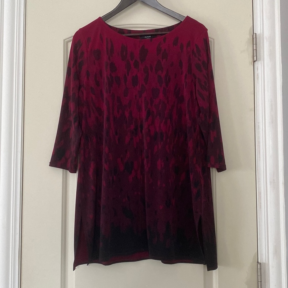 Alfani Dark Pink Ombré Leopard Print Top Women’s Size L